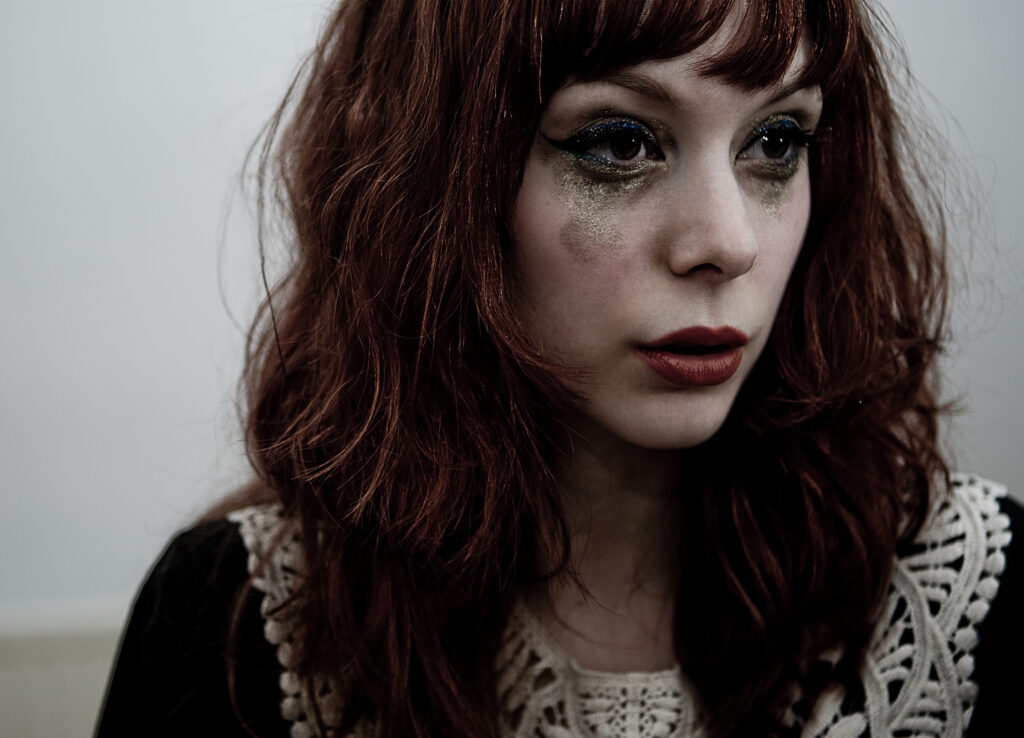 NEWS: The Anchoress shares video for new single 'The Art of Losing ...
